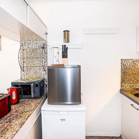 Apartament A-88, 